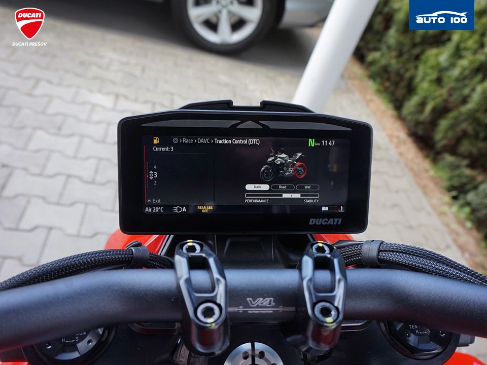 Ducati Streetfighter V4