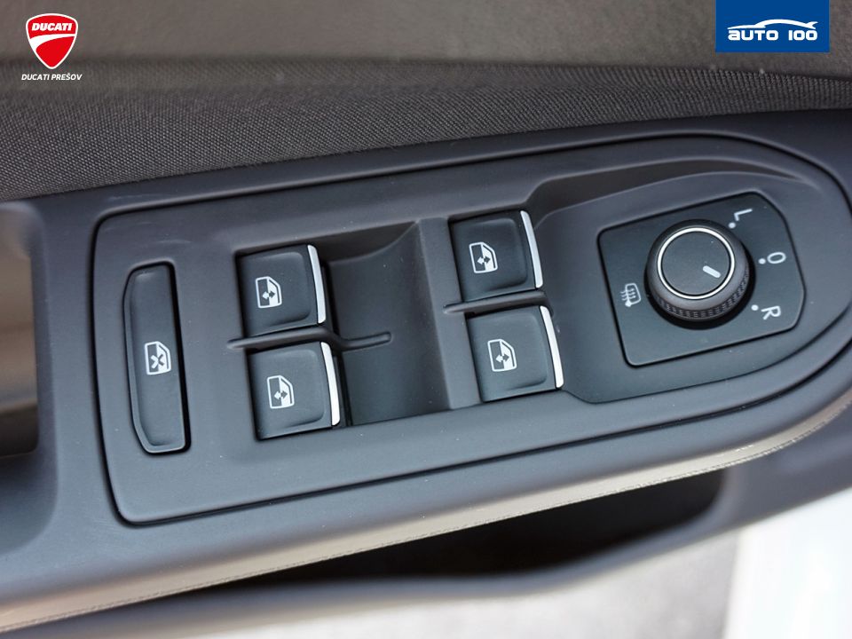 VW Golf  Life 2,0TDi 85kW M6