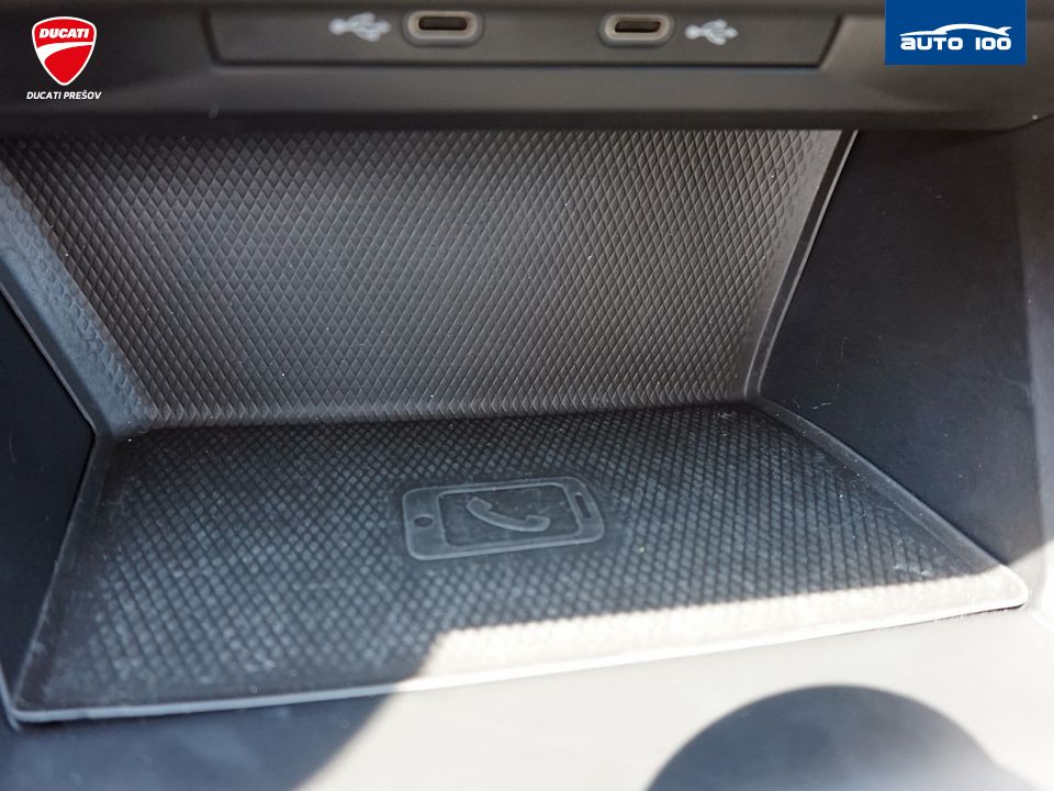 VW Golf  Life 2,0TDi 85kW M6