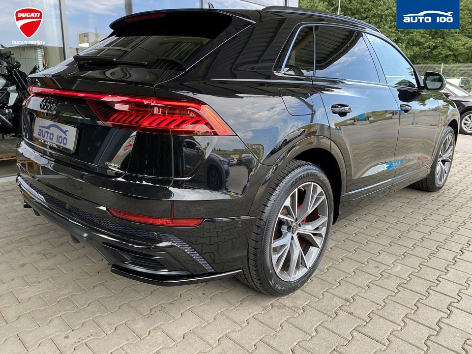 Audi Q8 50 quattro 3.0 TDI M-HEV 210kW Tiptronic-8