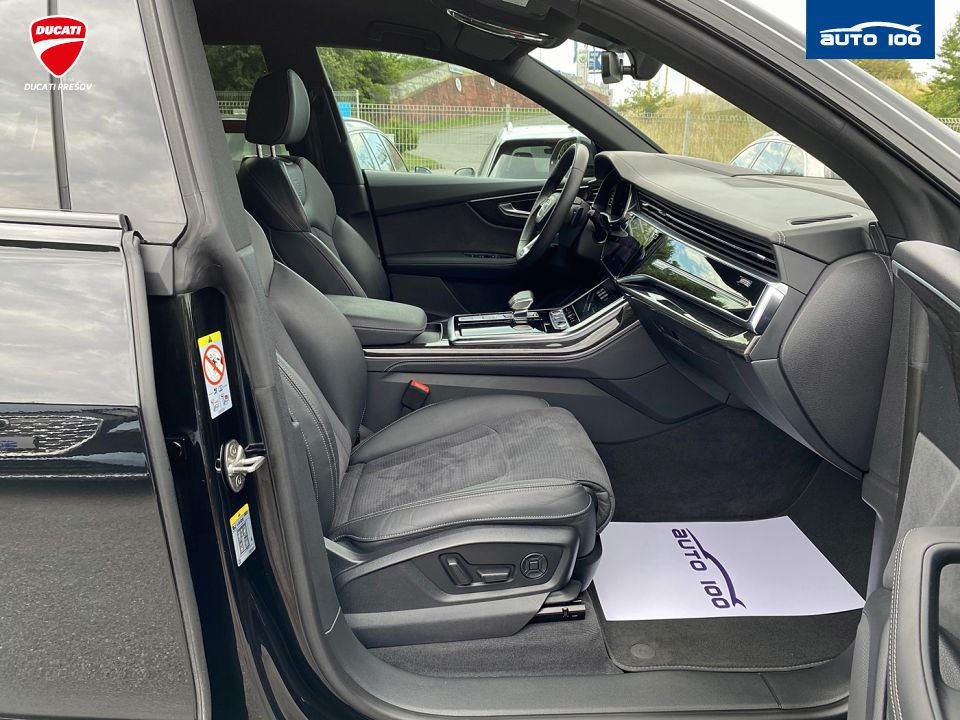 Audi Q8 50 quattro 3.0 TDI M-HEV 210kW Tiptronic-8