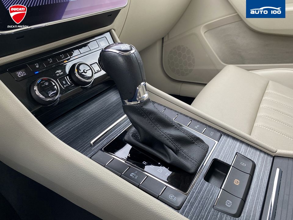 Škoda Superb Estate Style Premium Edition 2.0 TDI 4x4 140kW 7-DSG