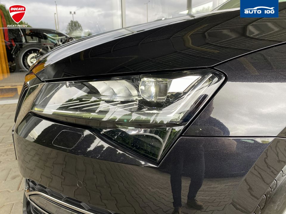 Škoda Superb Estate Style Premium Edition 2.0 TDI 4x4 140kW 7-DSG