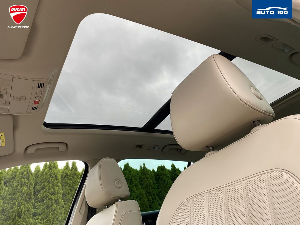 Škoda Superb Estate Style Premium Edition 2.0 TDI 4x4 140kW 7-DSG