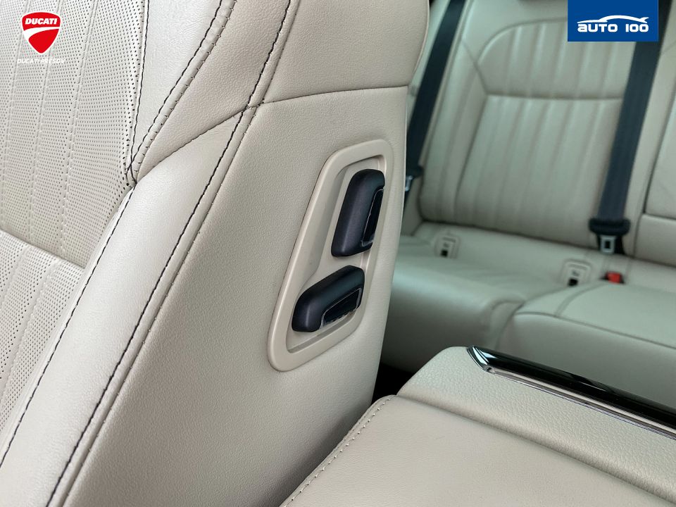 Škoda Superb Estate Style Premium Edition 2.0 TDI 4x4 140kW 7-DSG