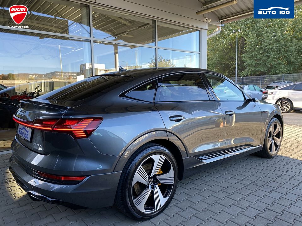 Audi e-tron 55 Sportback S Line 300kW