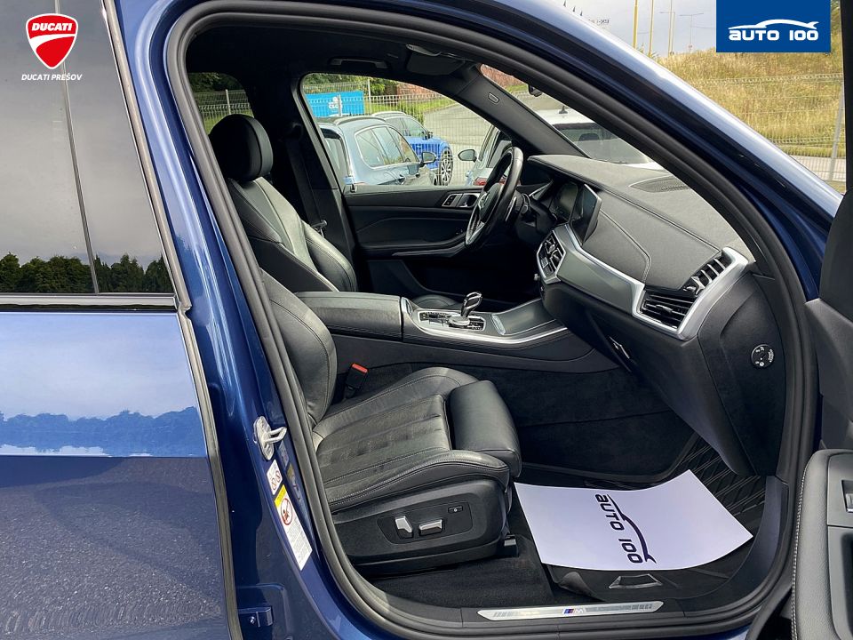 BMW X5 xDrive 40d AT-8