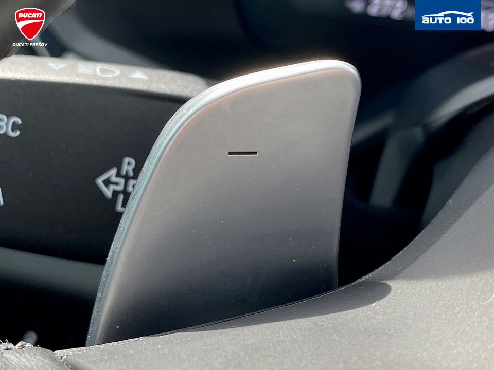 BMW X5 xDrive 40d AT-8