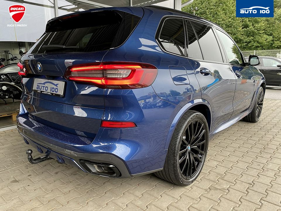 BMW X5 xDrive 40d AT-8