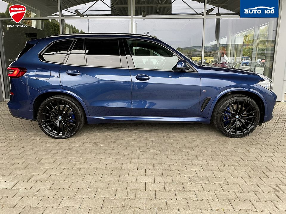 BMW X5 xDrive 40d AT-8