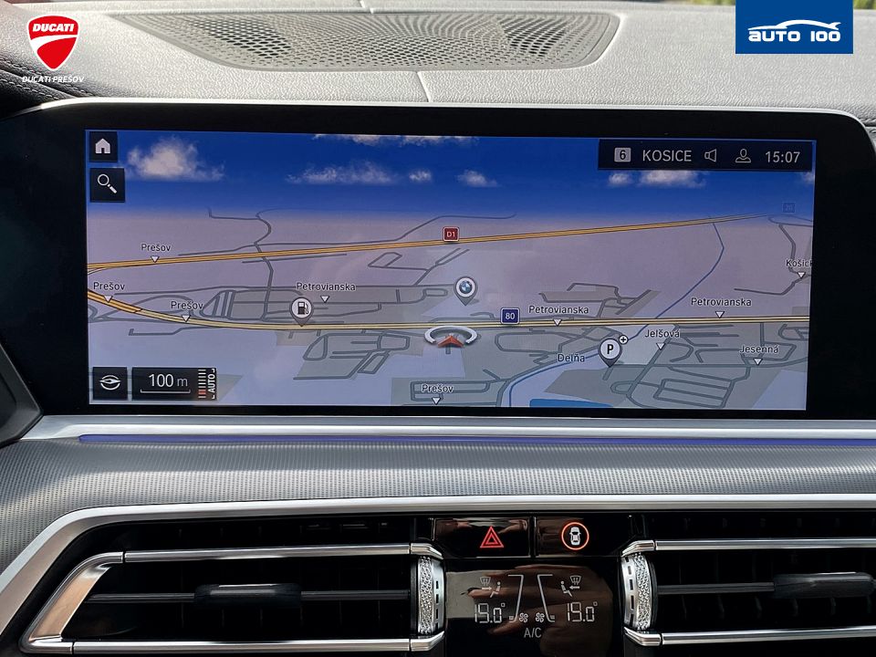 BMW X5 xDrive 40d AT-8