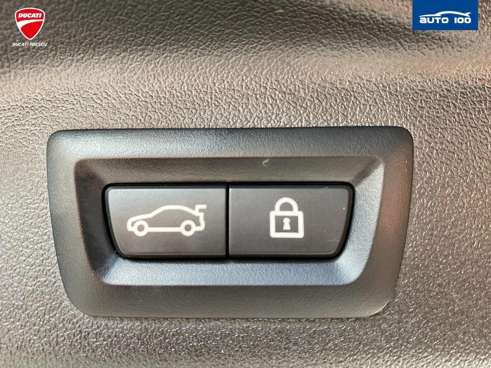 BMW X7 M50i 390KW 4x4