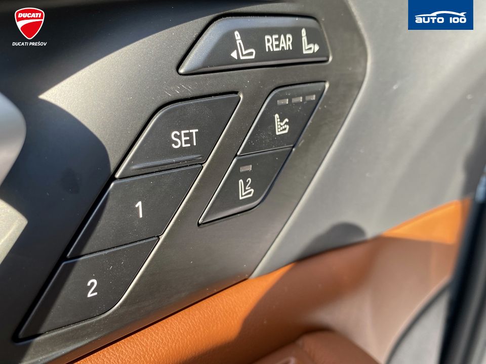 BMW X7 M50i 390KW 4x4