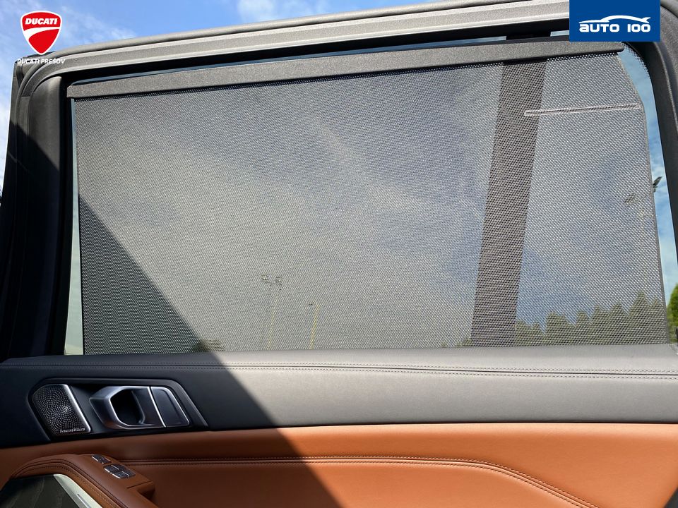 BMW X7 M50i 390KW 4x4