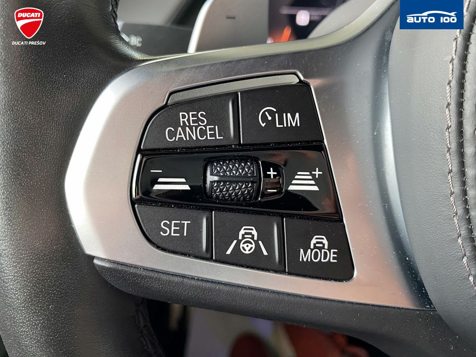 BMW X7 M50i 390KW 4x4