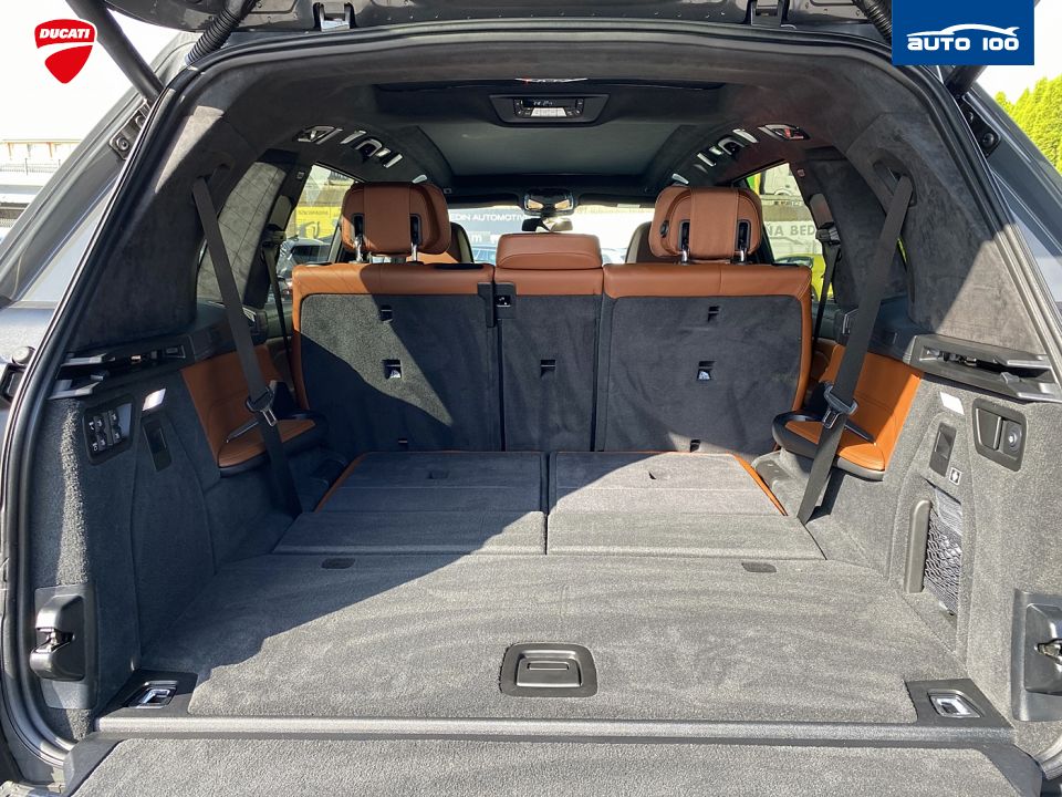 BMW X7 M50i 390KW 4x4