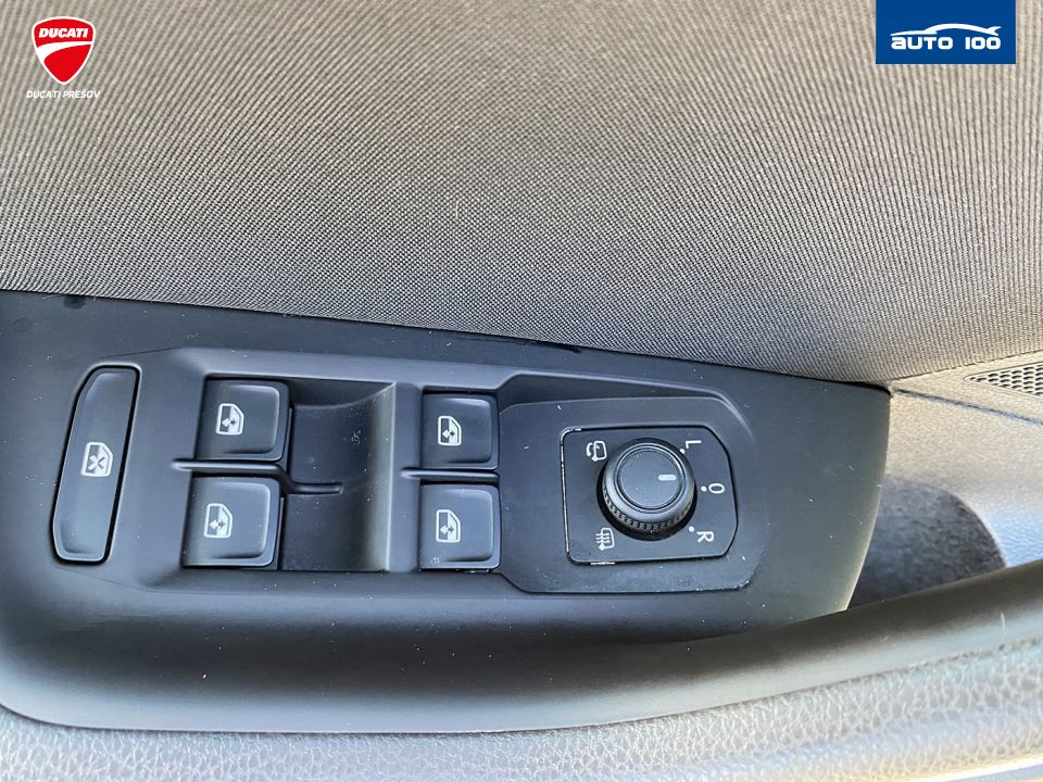 Volkswagen Passat Variant Business 2.0 TDI 110kW 7- DSG