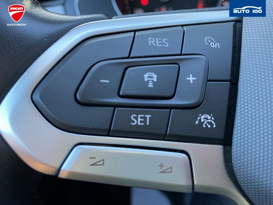 Volkswagen Passat Variant Business 2.0 TDI 110kW 7- DSG