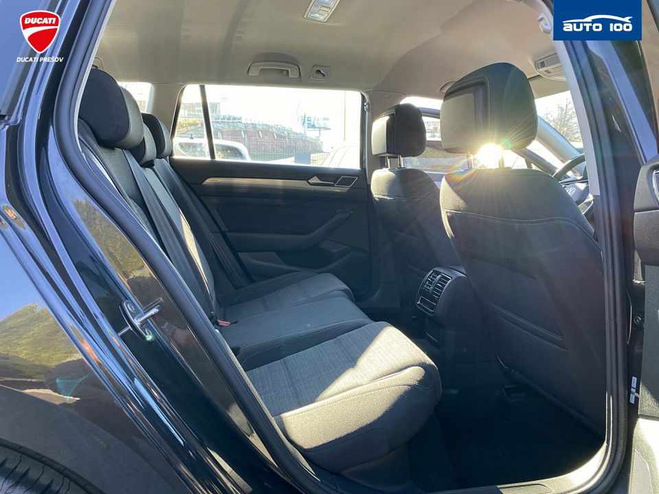 Volkswagen Passat Variant Business 2.0 TDI 110kW 7- DSG