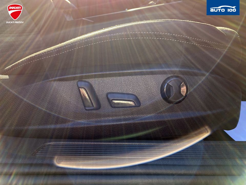 Volkswagen Passat Variant Business 2.0 TDI 110kW 7- DSG