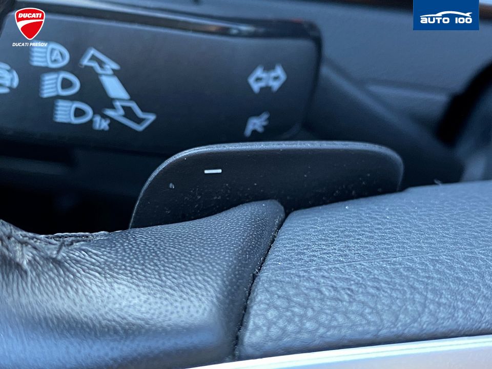 Volkswagen Passat Variant Business 2.0 TDI 110kW 7- DSG