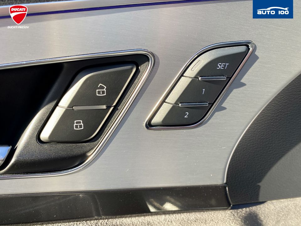 Audi Q7 3.0 TDI S-Line 200 kW AT-7