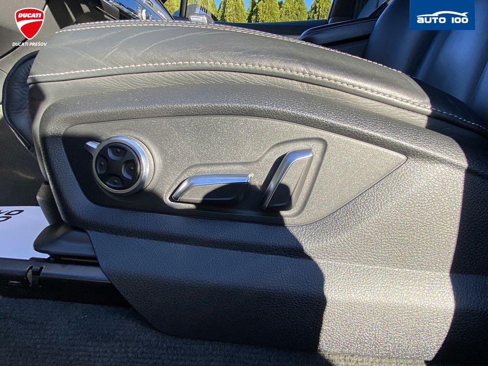 Audi Q7 3.0 TDI S-Line 200 kW AT-7