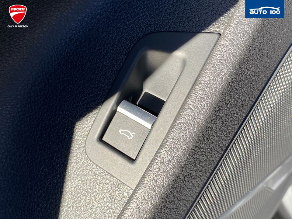 Audi Q7 3.0 TDI S-Line 200 kW AT-7