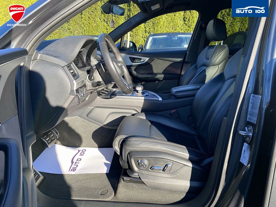 Audi Q7 3.0 TDI S-Line 200 kW AT-7