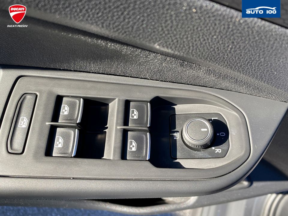 Volkswagen Golf GTE 1.4 180KW