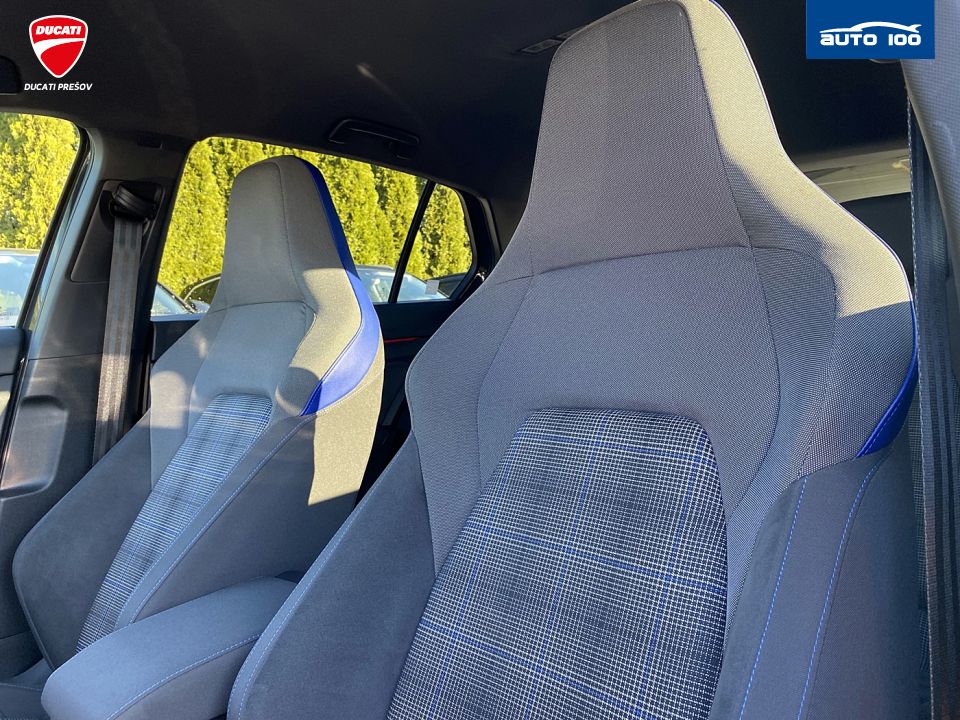 Volkswagen Golf GTE 1.4 180KW