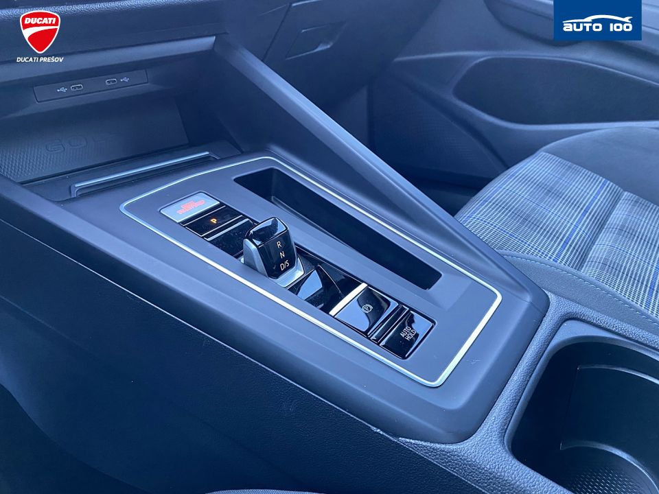 Volkswagen Golf GTE 1.4 180KW