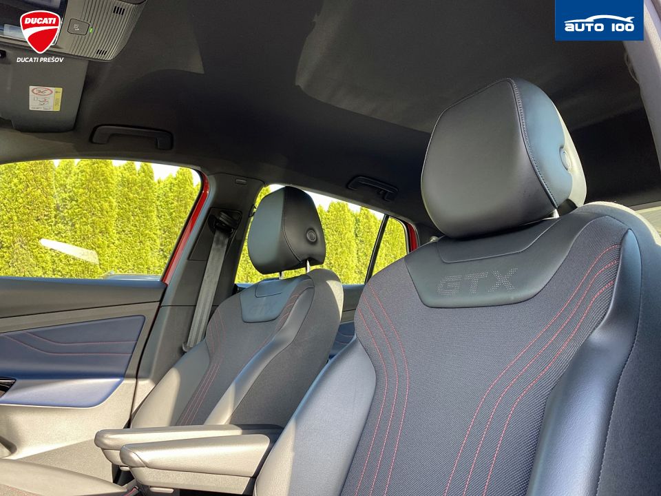 Volkswagen ID.5 GTX 4Motion electric 220kW 1-speed automatic