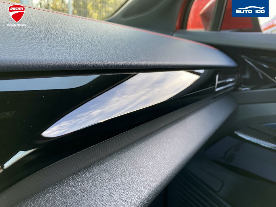 Volkswagen ID.5 GTX 4Motion electric 220kW 1-speed automatic