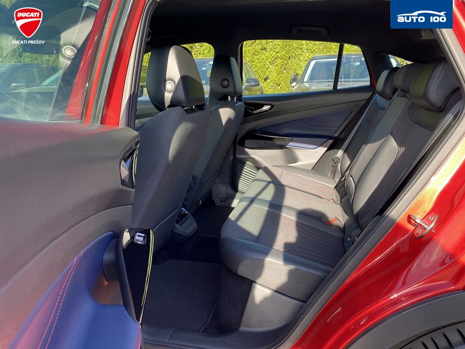 Volkswagen ID.5 GTX 4Motion electric 220kW 1-speed automatic