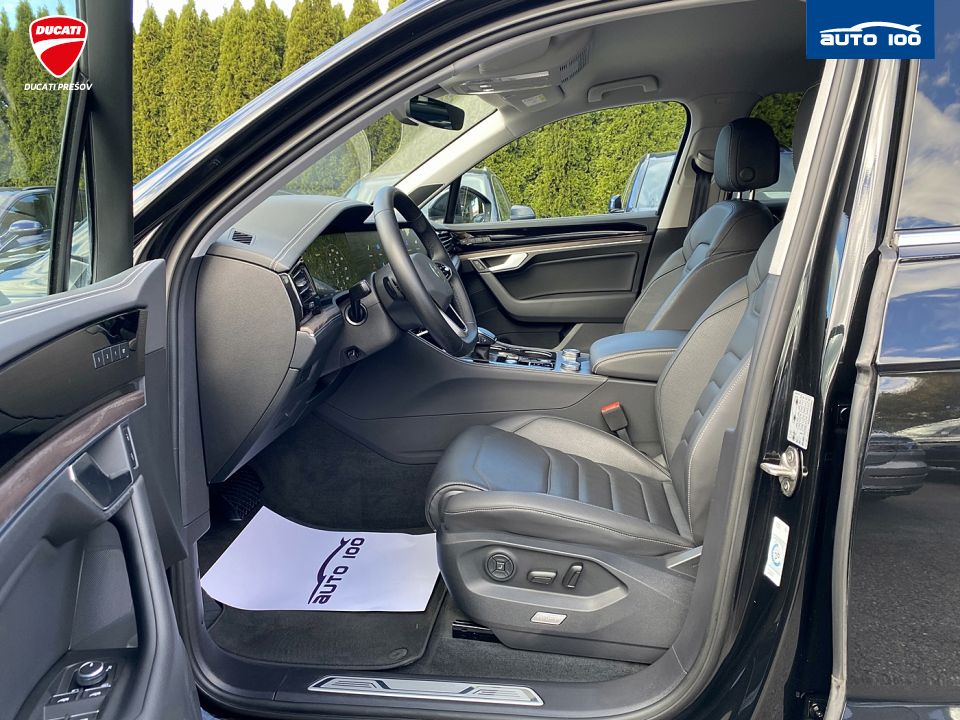 Volkswagen Touareg Elegance 4Motion 3.0 TDI SCR 170kW