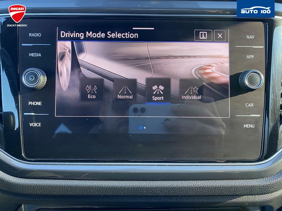 Volkswagen T-Roc 1.5 TSI 110kW M6