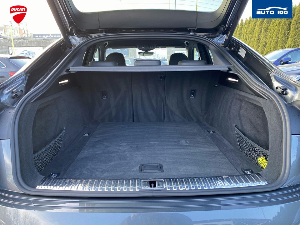 Audi e-tron Sportback S line quattro 230kW