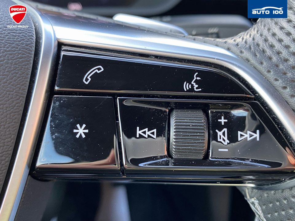 Audi e-tron Sportback S line quattro 230kW