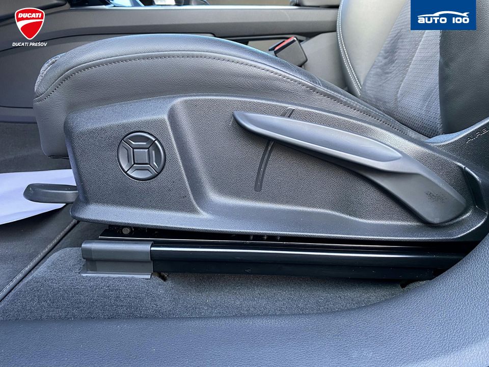 Audi e-tron Sportback S line quattro 230kW