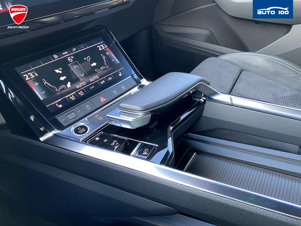 Audi e-tron Sportback S line quattro 230kW