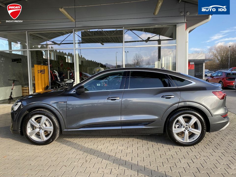 Audi e-tron Sportback S line quattro 230kW