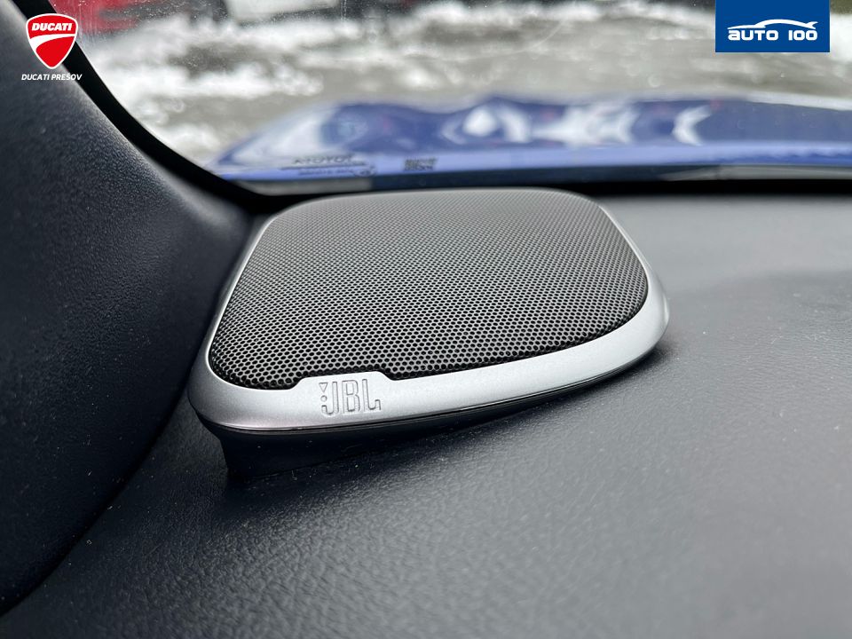 Toyota Hilux 2.8 I D-4D Invincible 4x4 AT-6