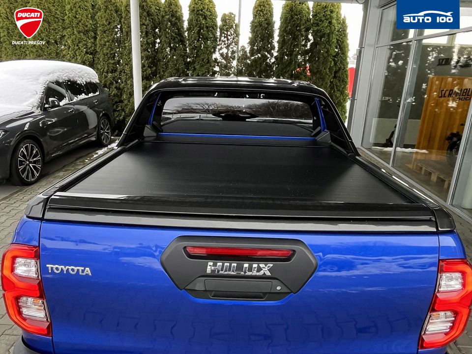 Toyota Hilux 2.8 I D-4D Invincible 4x4 AT-6