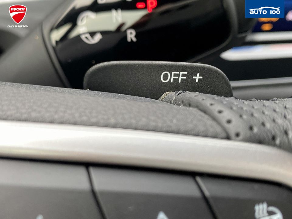 Volkswagen Passat R-Line 4x4 2.0 TDI 142kW DSG-7, Multi Matrix-Beam, Keyless Advanced