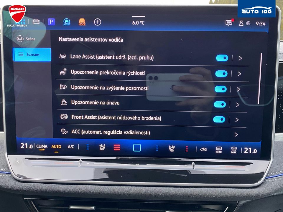 Volkswagen Passat R-Line 4x4 2.0 TDI 142kW DSG-7, Multi Matrix-Beam, Keyless Advanced