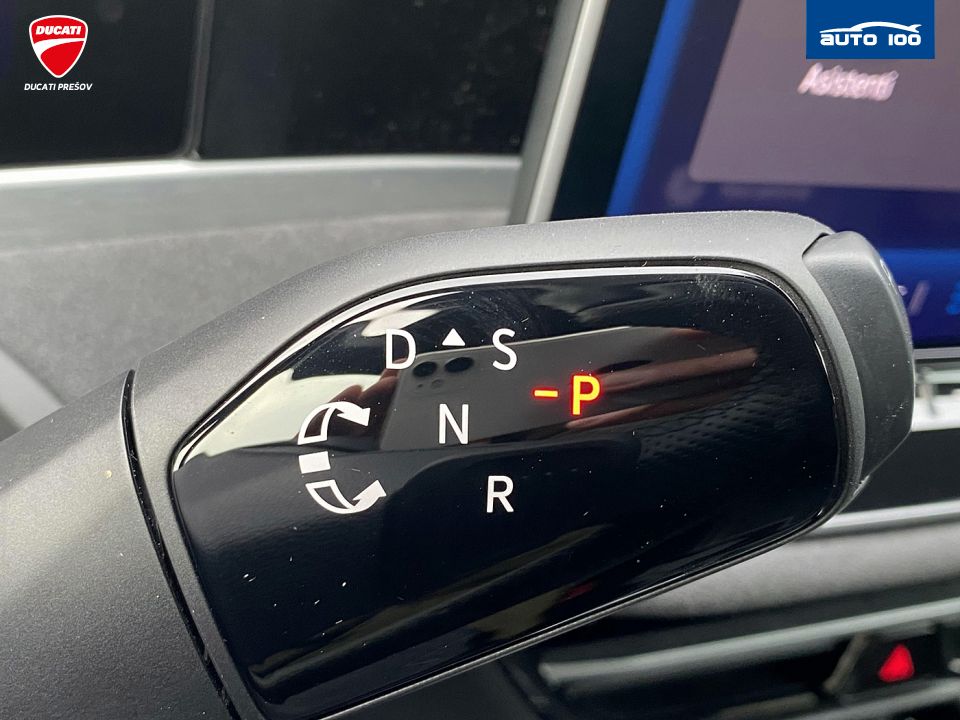 Volkswagen Passat R-Line 4x4 2.0 TDI 142kW DSG-7, Multi Matrix-Beam, Keyless Advanced