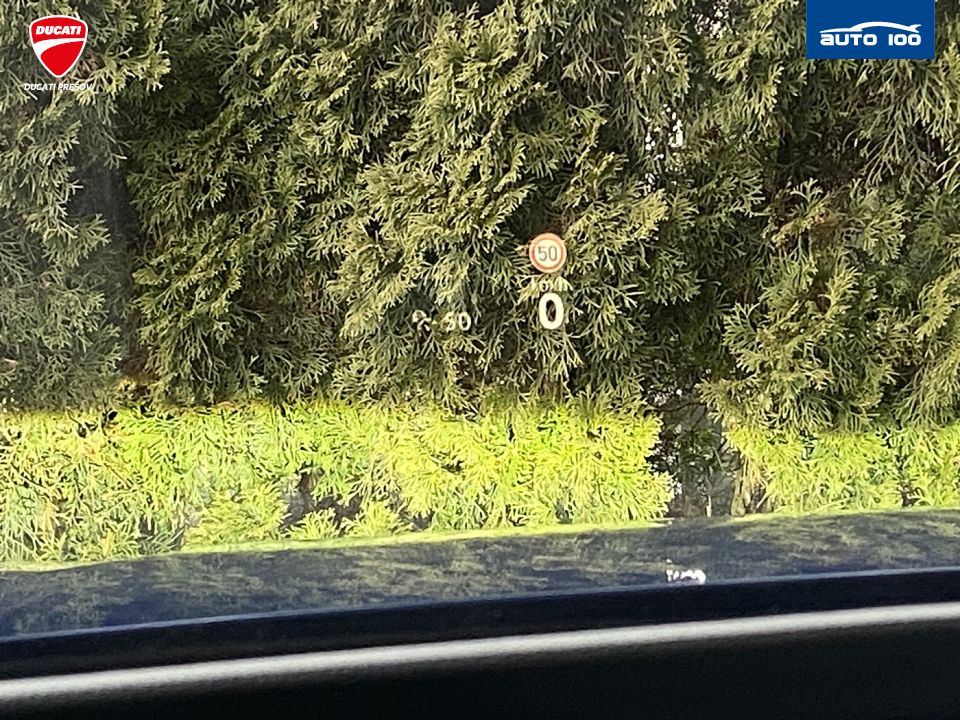 Volkswagen Passat R-Line 4x4 2.0 TDI 142kW DSG-7, Multi Matrix-Beam, Keyless Advanced