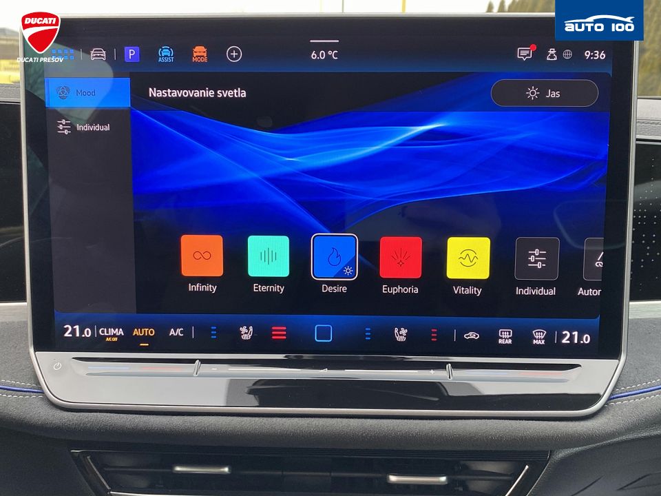 Volkswagen Passat R-Line 4x4 2.0 TDI 142kW DSG-7, Multi Matrix-Beam, Keyless Advanced