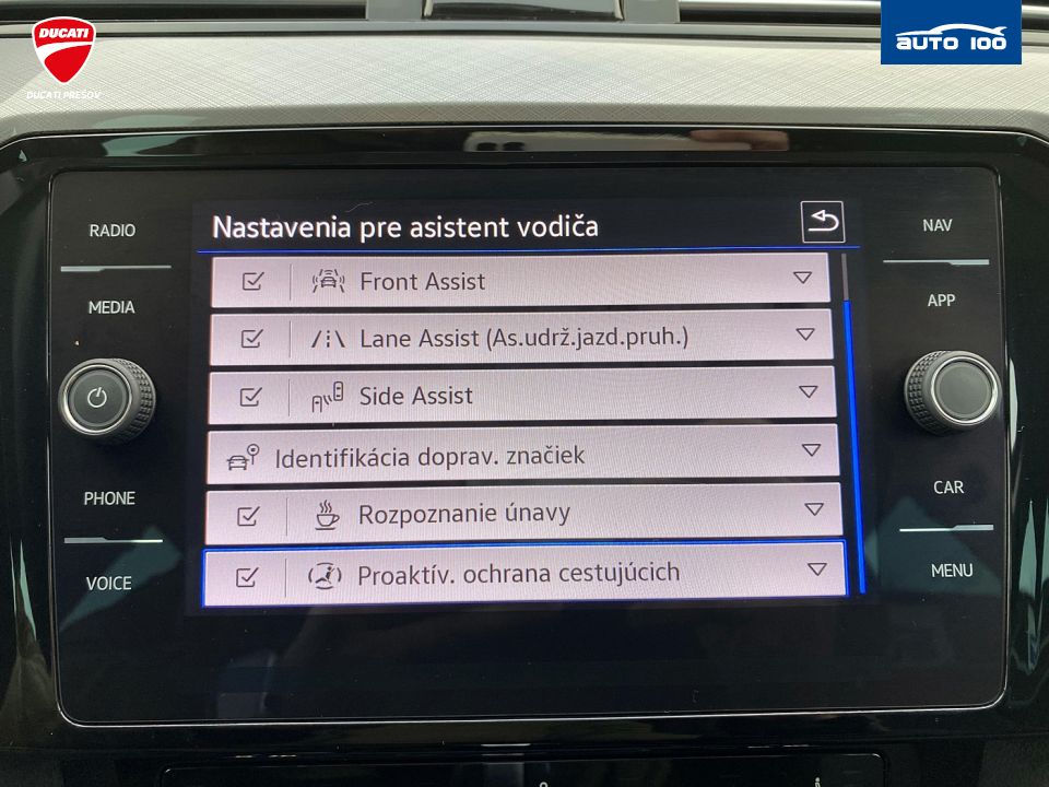 Volkswagen Passat Variant Business 2.0 TDI SCR 110kW